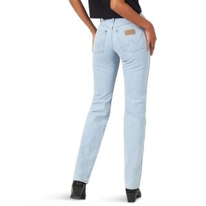 NWT WOMEN'S WRANGLER® COWBOY CUT® SLIM FIT JEAN IN BLEACH size 13/32